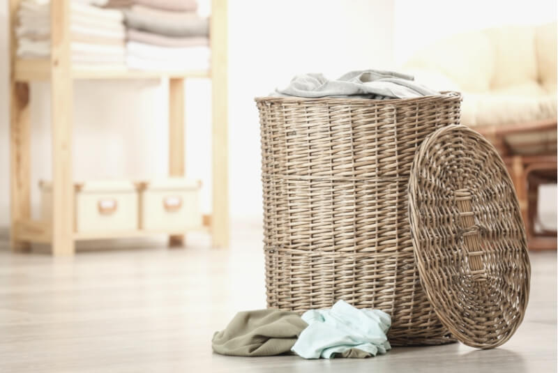 Nævne Gå en tur Medicinsk Vasketøjskurv – 20 bedste vasketøjskurve i træ, flet og plast